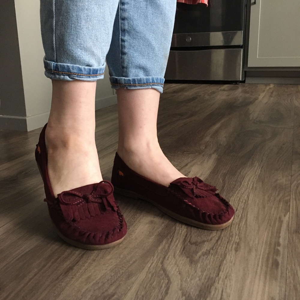 Rocket Dog maroon moccasin loafers